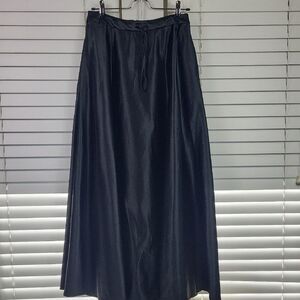 Ralph Ralph Lauren Elegant Black‎ Women's Skirt. Size S